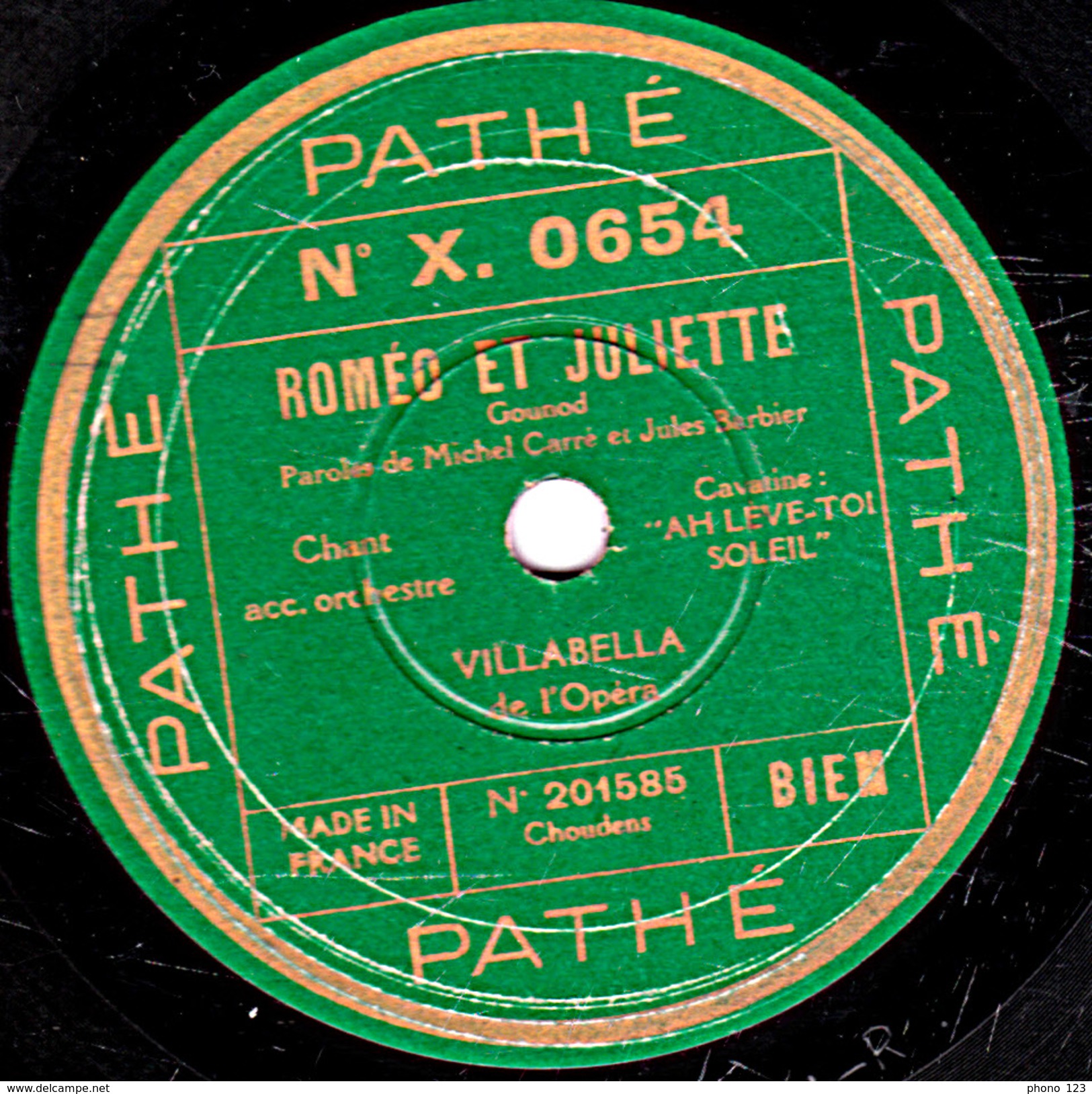 78 T. - 25 Cm - état  B -  VILLABELLA - MANON - ROMEO ET JULIETTE - 78 T - Disques Pour Gramophone