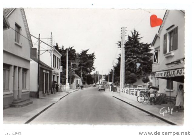 11712-LE-85-NOTRE-DAME-DE-MONTS-Avenue De La Mer--------animée-voiture 2 CV - Autres & Non Classés