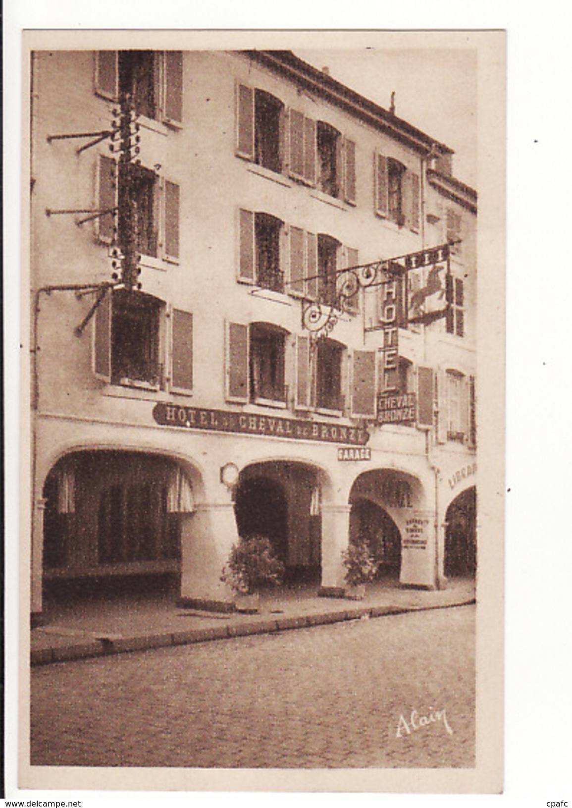 Remiremont - Hôtel Du Cheval De Bronze - Remiremont