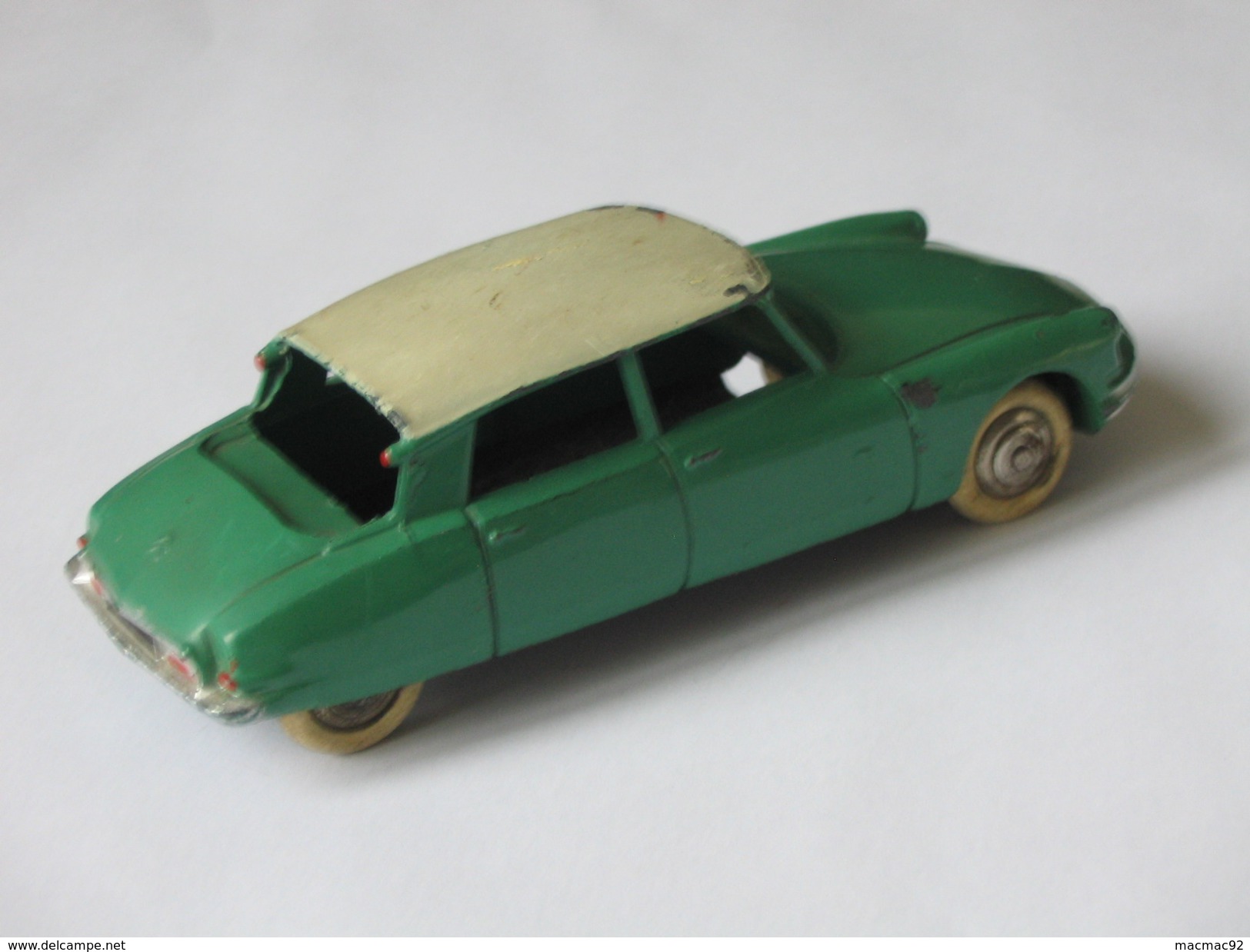 DINKY TOYS - CITROEN DS 19 - Réf 24 C - Sans Vitres **** EN ACHAT IMMEDIAT **** - Dinky