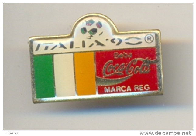 13-col1. Pin Coca Cola. Italia-90. Bandera Irlanda - Coca-Cola