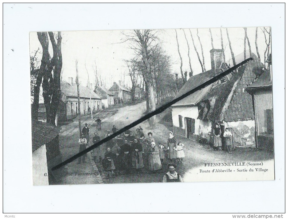 Reproduction  -  Fressenneville  (Somme )  -  Route D'Abbeville - Sortie Du Village - Friville Escarbotin
