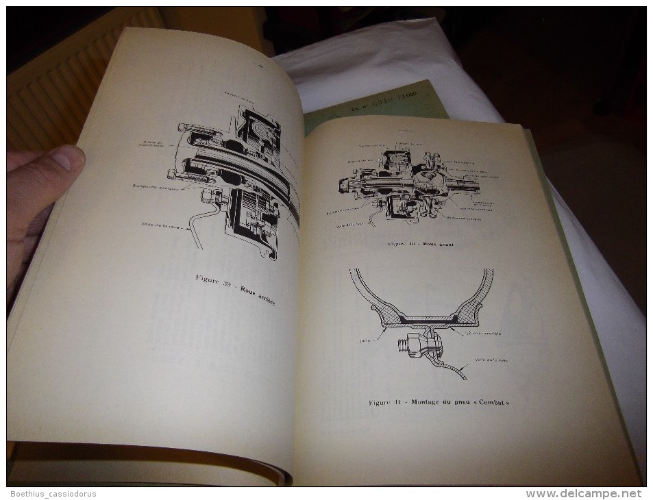 LA JEEP A.C. 6 / 1958 2 Parties TEXTE + FIGURES ECOLE ARMEE BLINDEE ET CAVALERIE - Véhicules