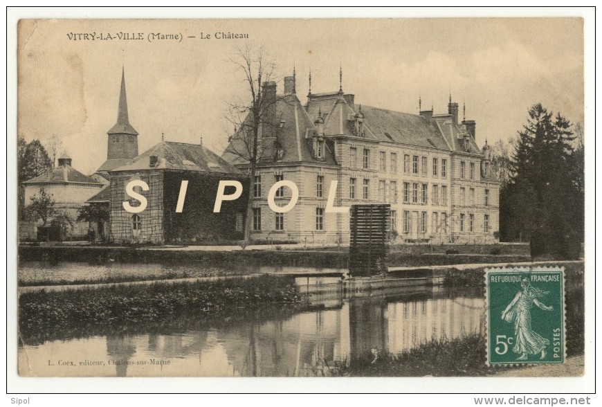 Vitry La Ville ( Marne ) - Le Chateau  Dos Divisé Voyagé En ? Tache  Au Niveau Du Ciel - Vitry-la-Ville