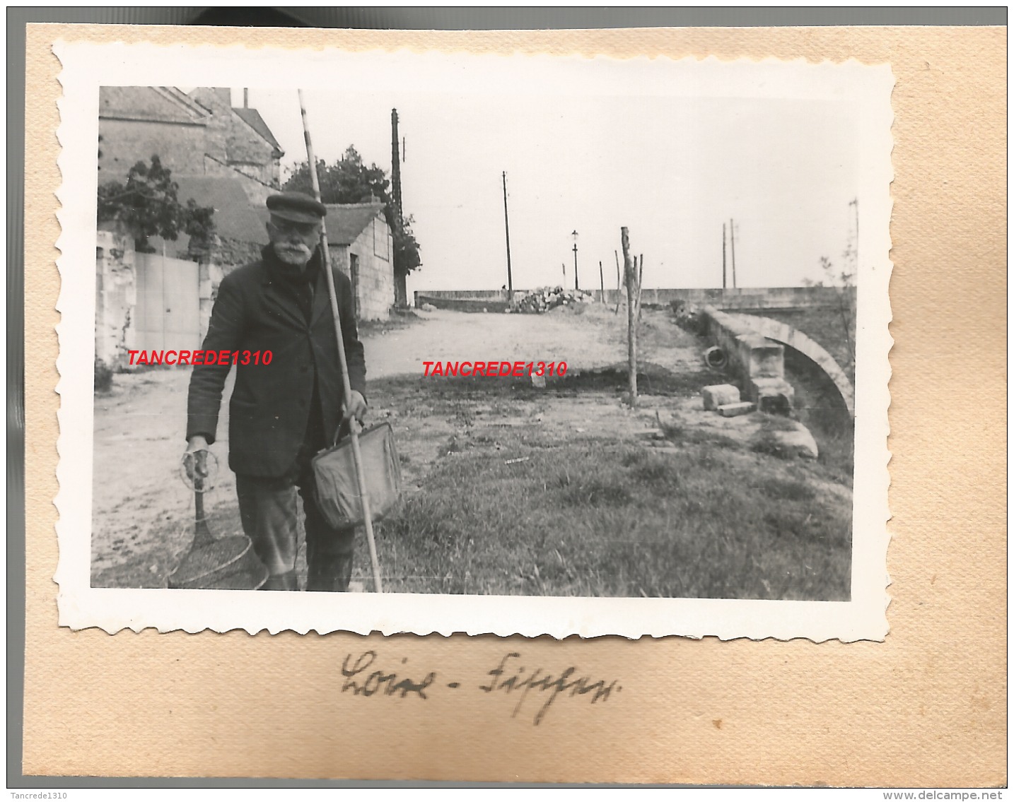 WW2 PHOTO ORIGINALE ALLEMANDE Pêcheur Civil à LES PONTS DE CE ? Près ANGERS MAINE ET LOIRE - 1939-45