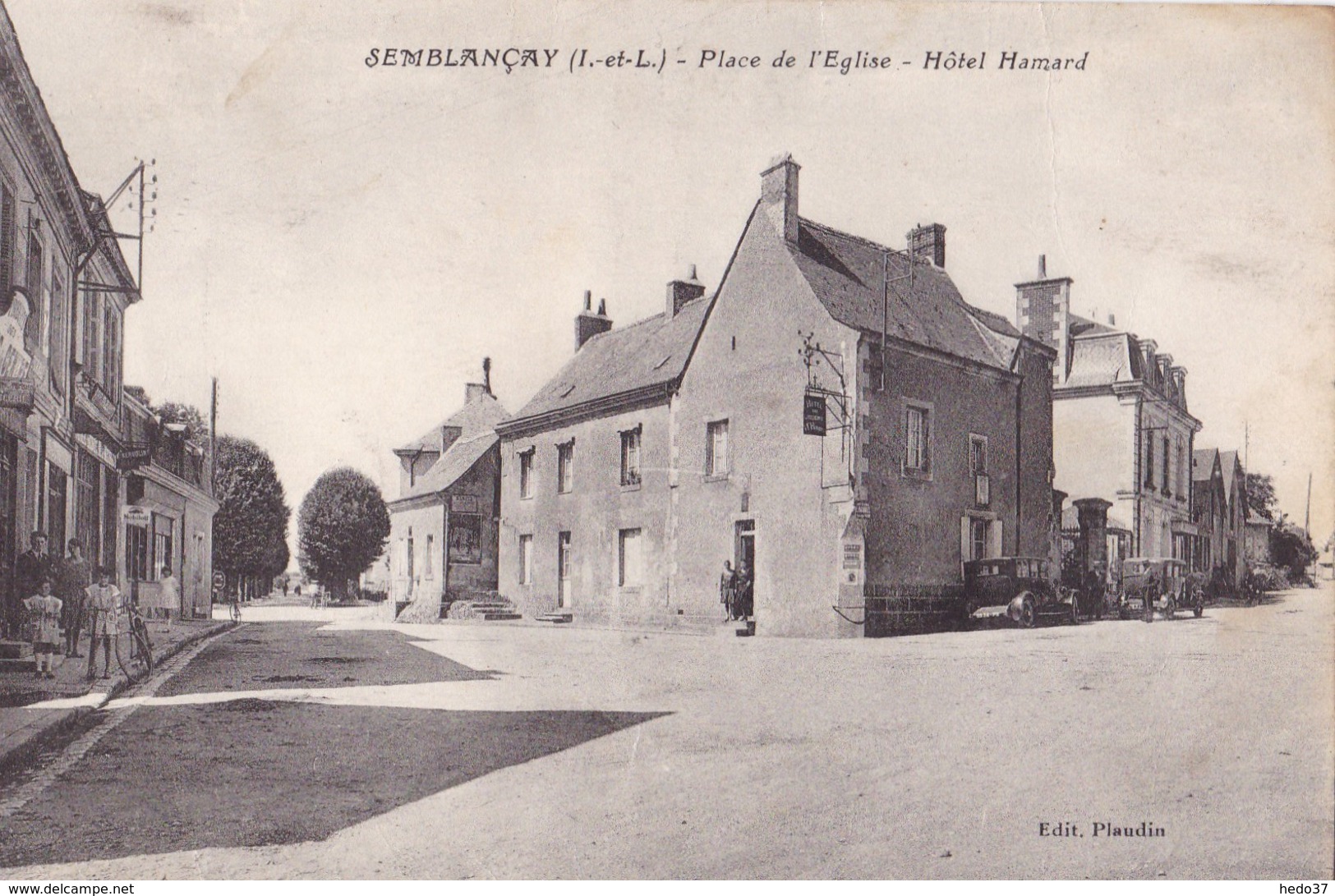 Semblançay - Place De L'Eglise - Hôtel Hamard - Semblançay