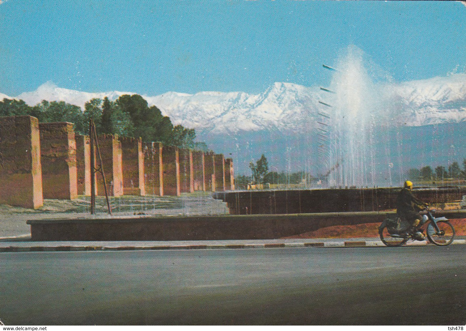 MAROC---MARRAKECH---les Remparts Et Le Grand Atlas---voir 2 Scans - Marrakech