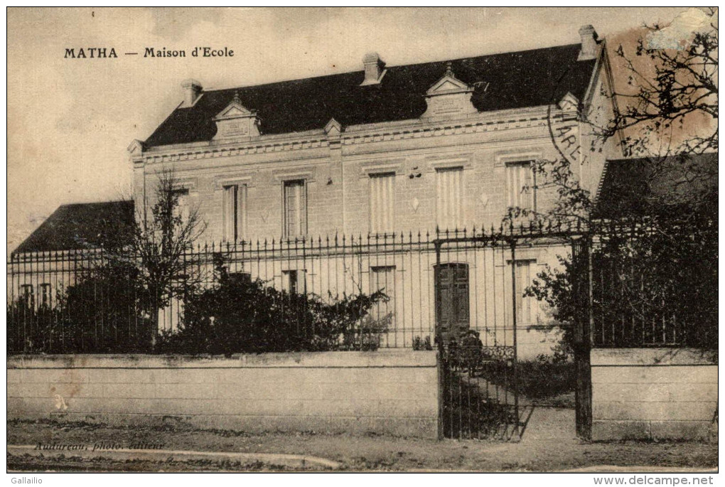 MATHA MAISON D'ECOLE - Matha