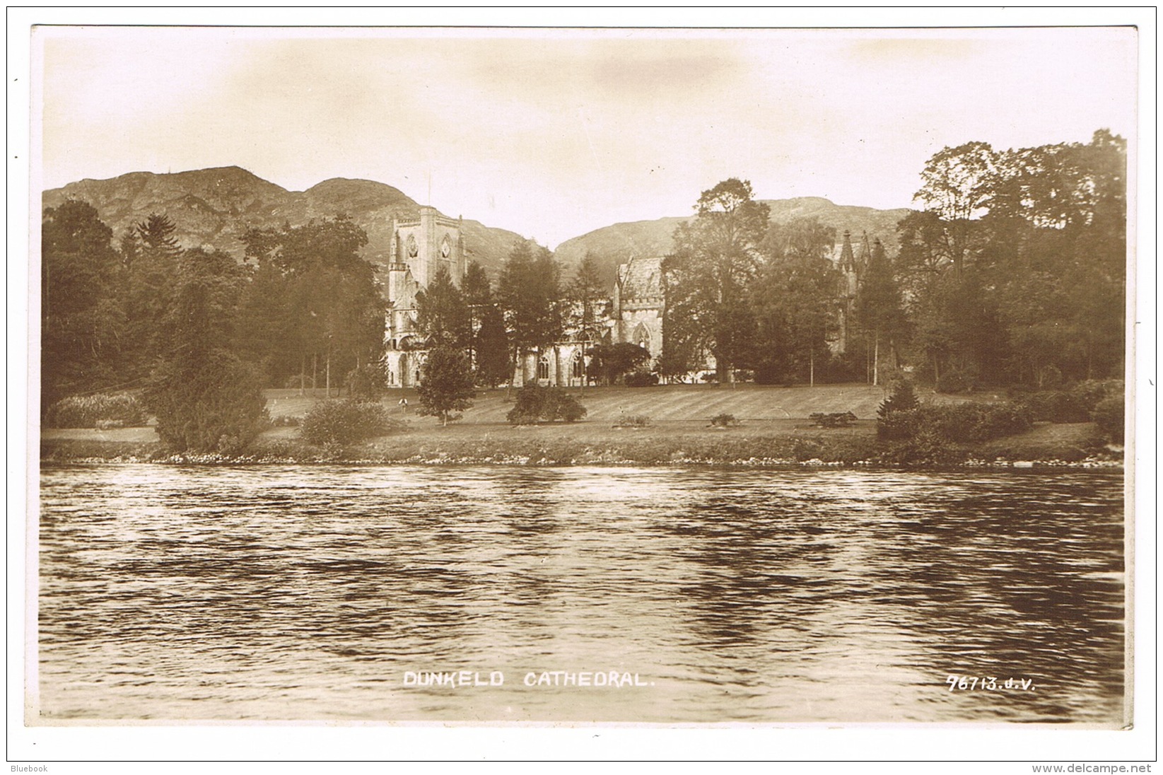 RB 1132 - Real Photo Postcard - Dunkeld Cathedral - Perthshire Scotland - Perthshire
