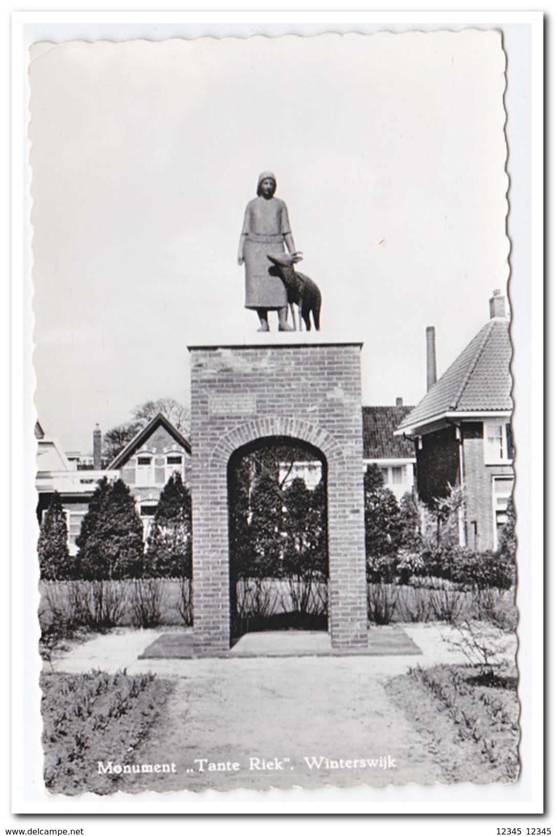 Winterswijk, Monument "Tante Riek" - Winterswijk