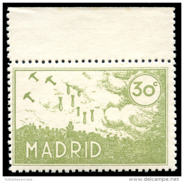 Madrid. 30 Cts. Verde. Rara. Peso= 15 Gramos. - Spanish Civil War Labels