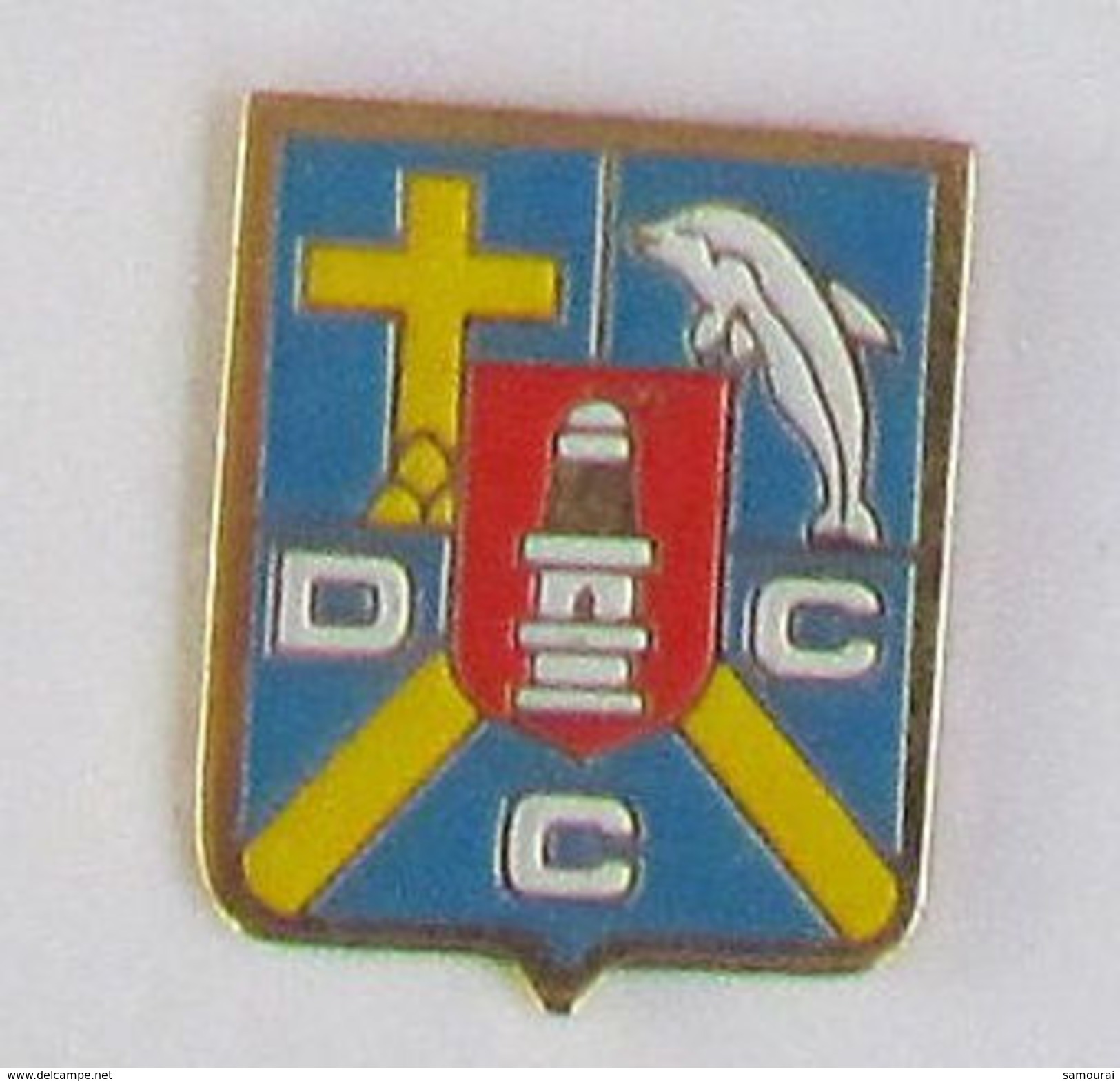 Pin's MINE/MINEUR - BLASON DCC (CREUTZWALD LAMPE DE MINEUR) - Andere & Zonder Classificatie