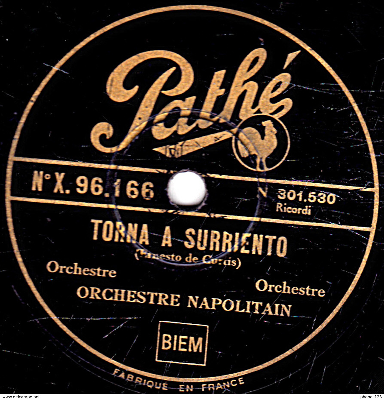 78 T. - 25 Cm - état  TB -  ORCHESTRE NAPOLITAIN - TORNA A SURRIENTO - CHANSON ITALIENNE - 78 T - Disques Pour Gramophone