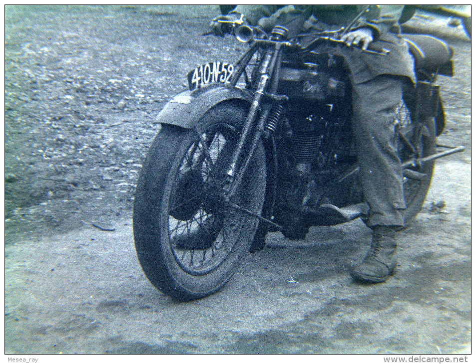 Lieu à Identifier Homme Militaire Moto Regiment Meuse 155 RIF RI Forteresse SF Montmedy WW2 ? Negatif Photo Original - Guerre, Militaire