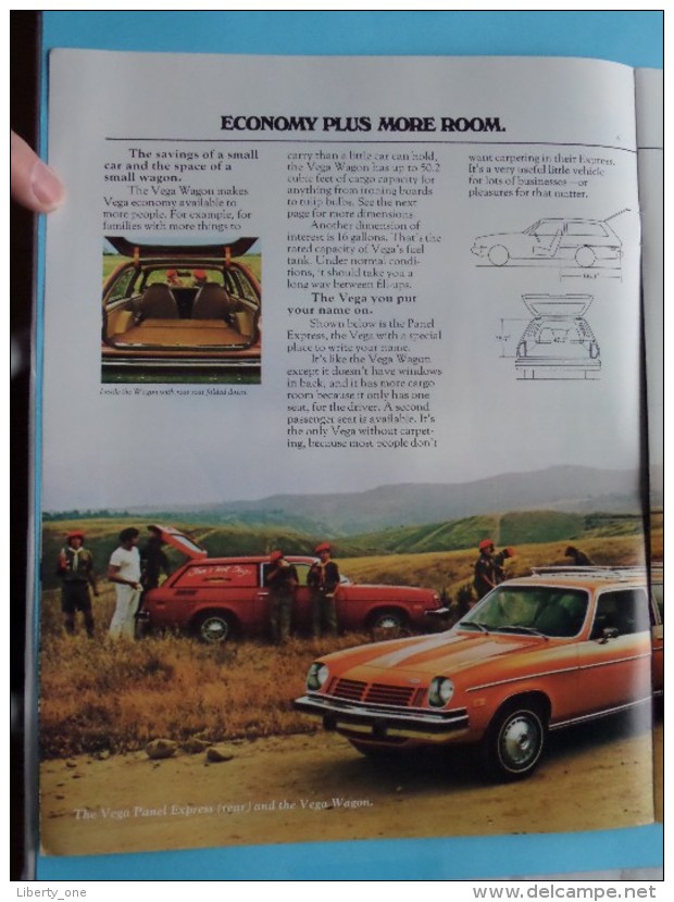 VEGA ´75 - GM CHEVROLET Makes Sense For America - 12 Pages September 1974 ( Zie Foto´s Voor Detail ) ! - Coches
