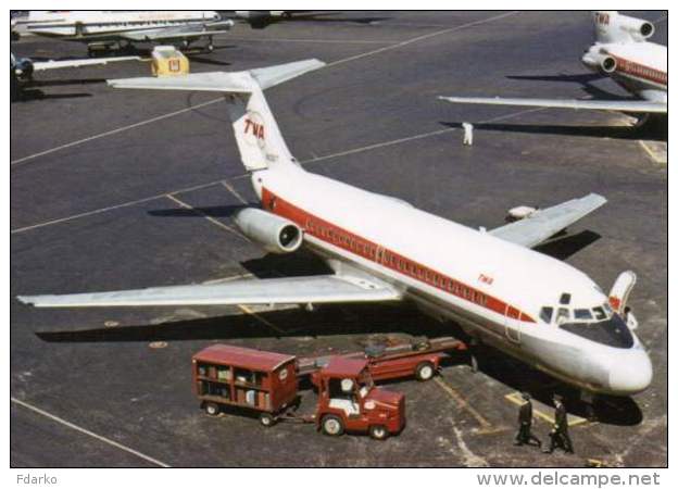 DC9 TWA Trans World Airlines DC 9-15 N1061T Airplane LGA - 1946-....: Moderne