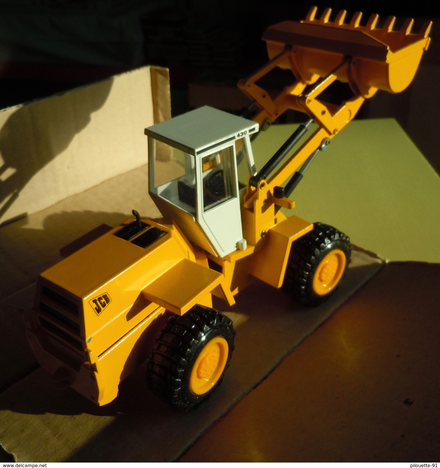 NZG N° 251 JCB 430 ARTICULATED WHEELED LOADER M1:35 - Camions, Bus Et Construction