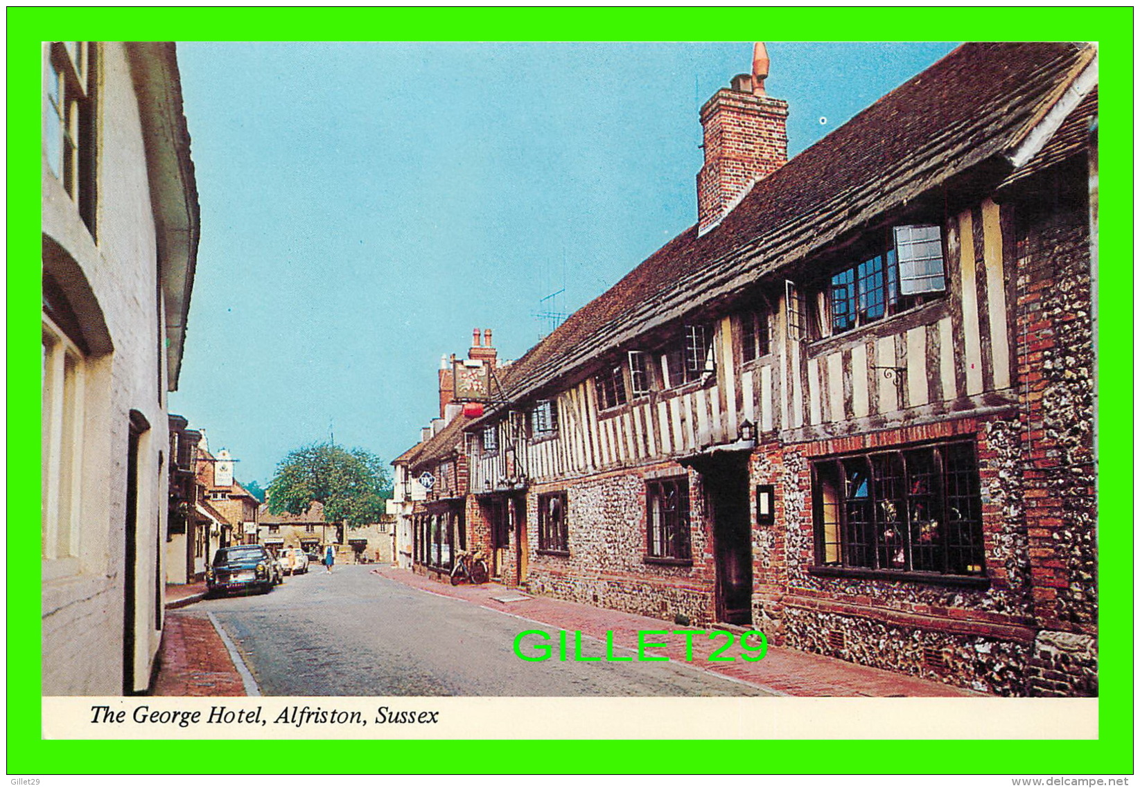 ALFRISTON, UK - THE GEORGE HOTEL  &amp; MARKET CROSS - ANIMATED OLD CARS  -  BENNETT PUBLICATIONS  No 10077 - - Autres & Non Classés