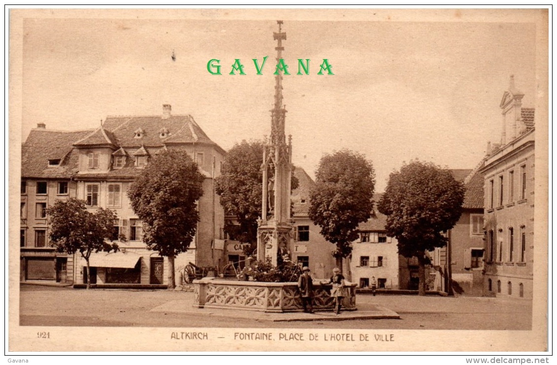 68 ALTKIRCH - Fonatine Place De L'hotel De Ville - Altkirch