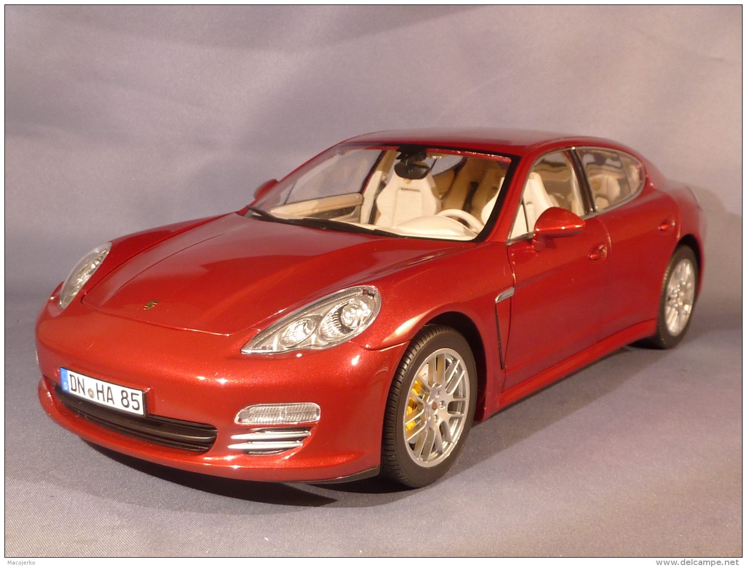 Norev 187618, Porsche Panamera 4S, 2009, 1:18 - Norev