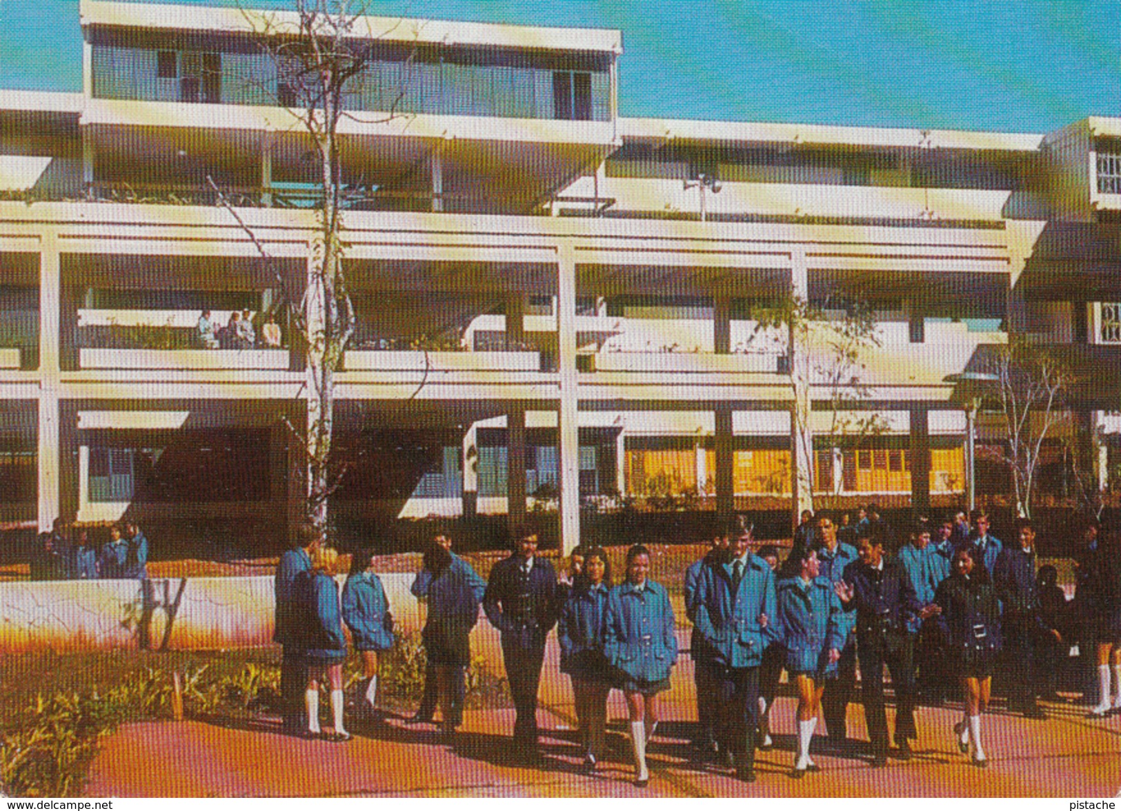 Cuba - Habana Havana - Lenine Lenin Vocational School - Foto Estudio Revolucion - 2 Scans - Cuba