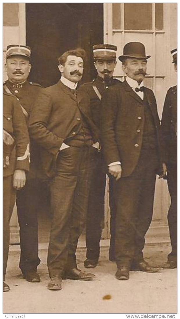 PARIS 5e - COMMISSARIAT De POLICE - INSPECTEURS - AGENTS - Carte-photo - Vers 1910 - Cliché TOP ! - Police - Gendarmerie