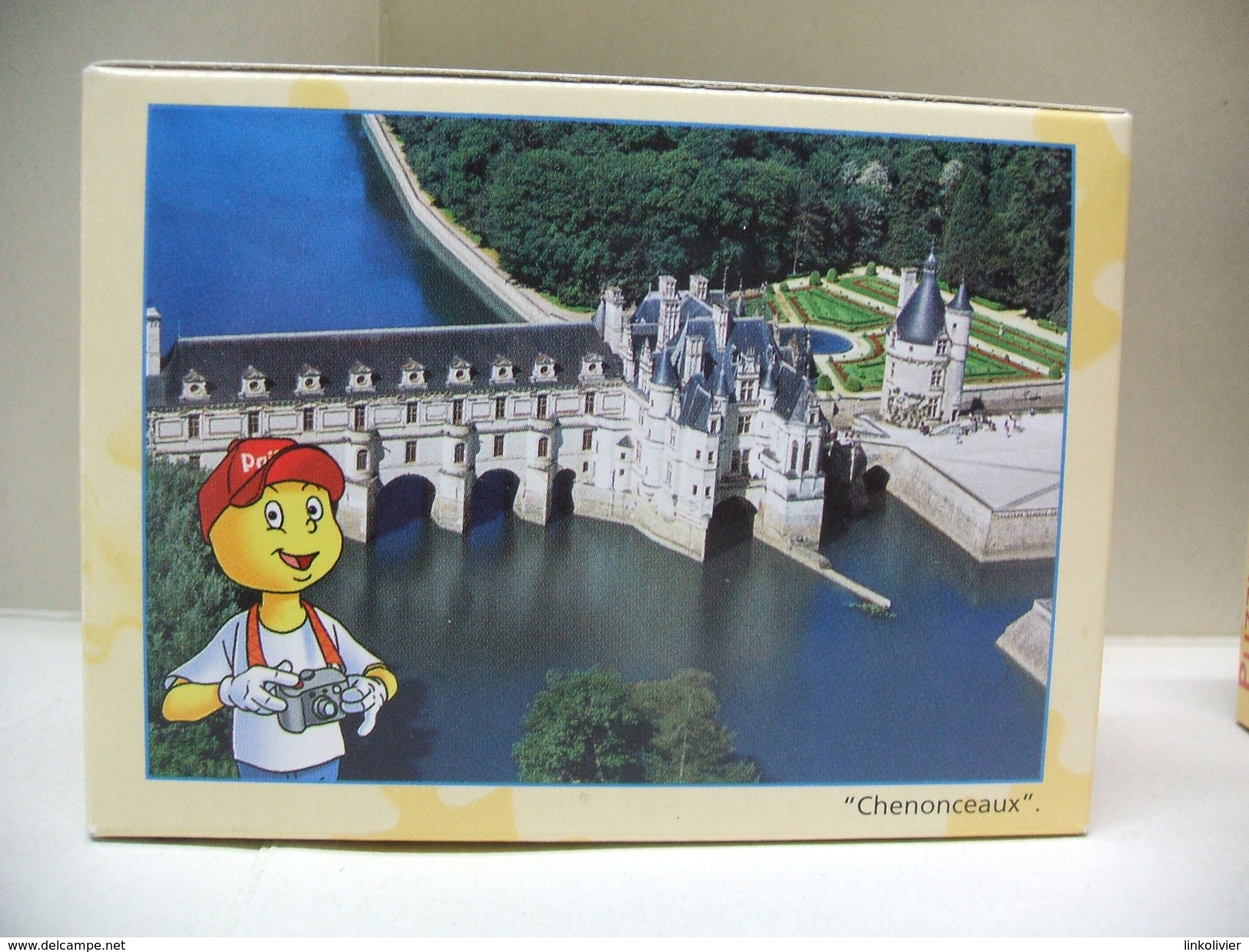5 PUZZLES COURTEPAILLE - Puzzle 36 pièces : 2 x Etretat / Chenonceaux / Les remparts de Carcassonne / Mont-Saint-Michel
