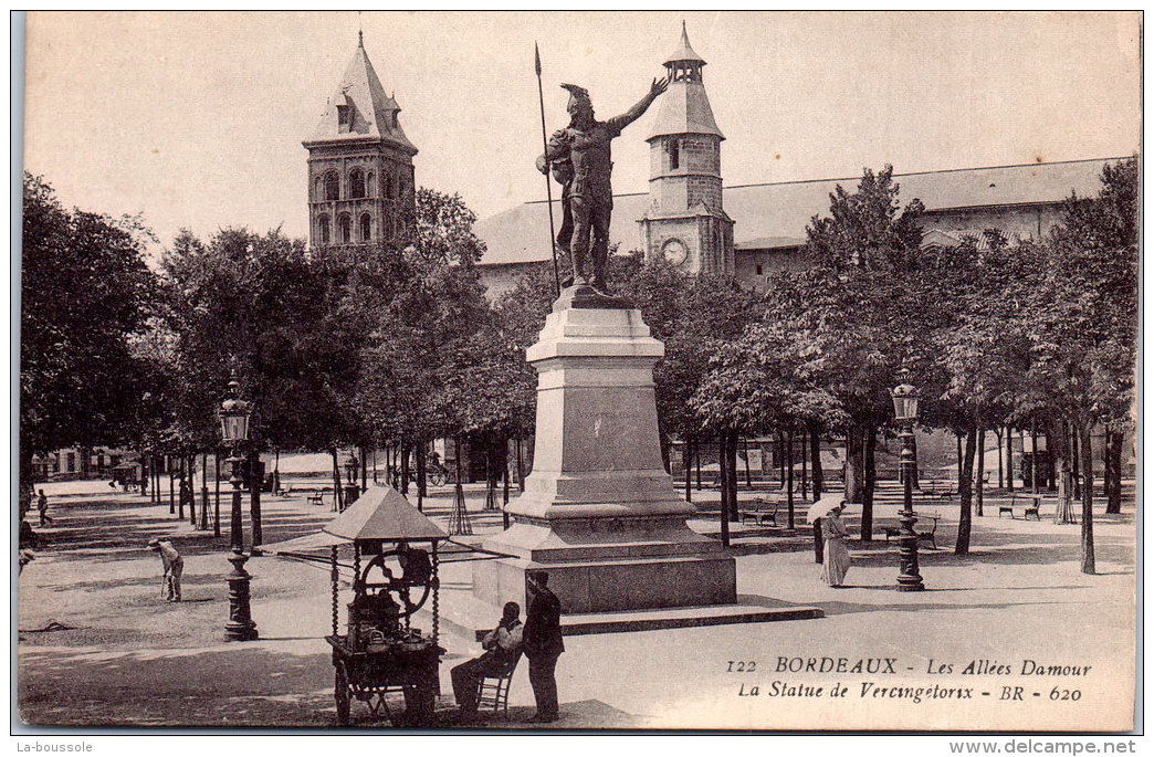 33 BORDEAUX - La Statue De Vercingétorix - Bordeaux