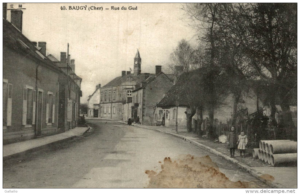 BAUGY RUE DU GUE - Baugy