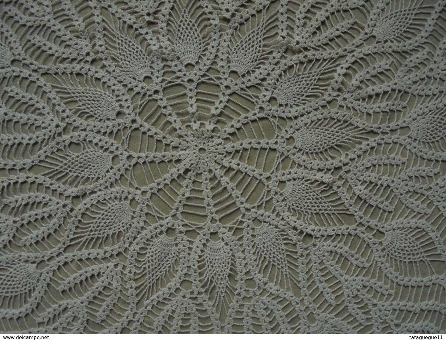 Ancien - Grand Napperon Crochet Coton Perlé - Spitzen Und Stoffe