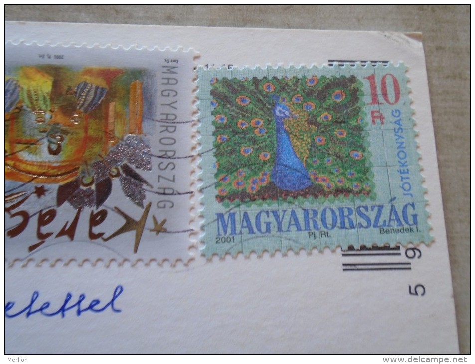 D144497 HUNGARY- Postcard  - Peacock Stamp -  2001 - Pauwen