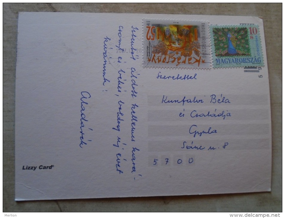 D144497 HUNGARY- Postcard  - Peacock Stamp -  2001 - Pauwen