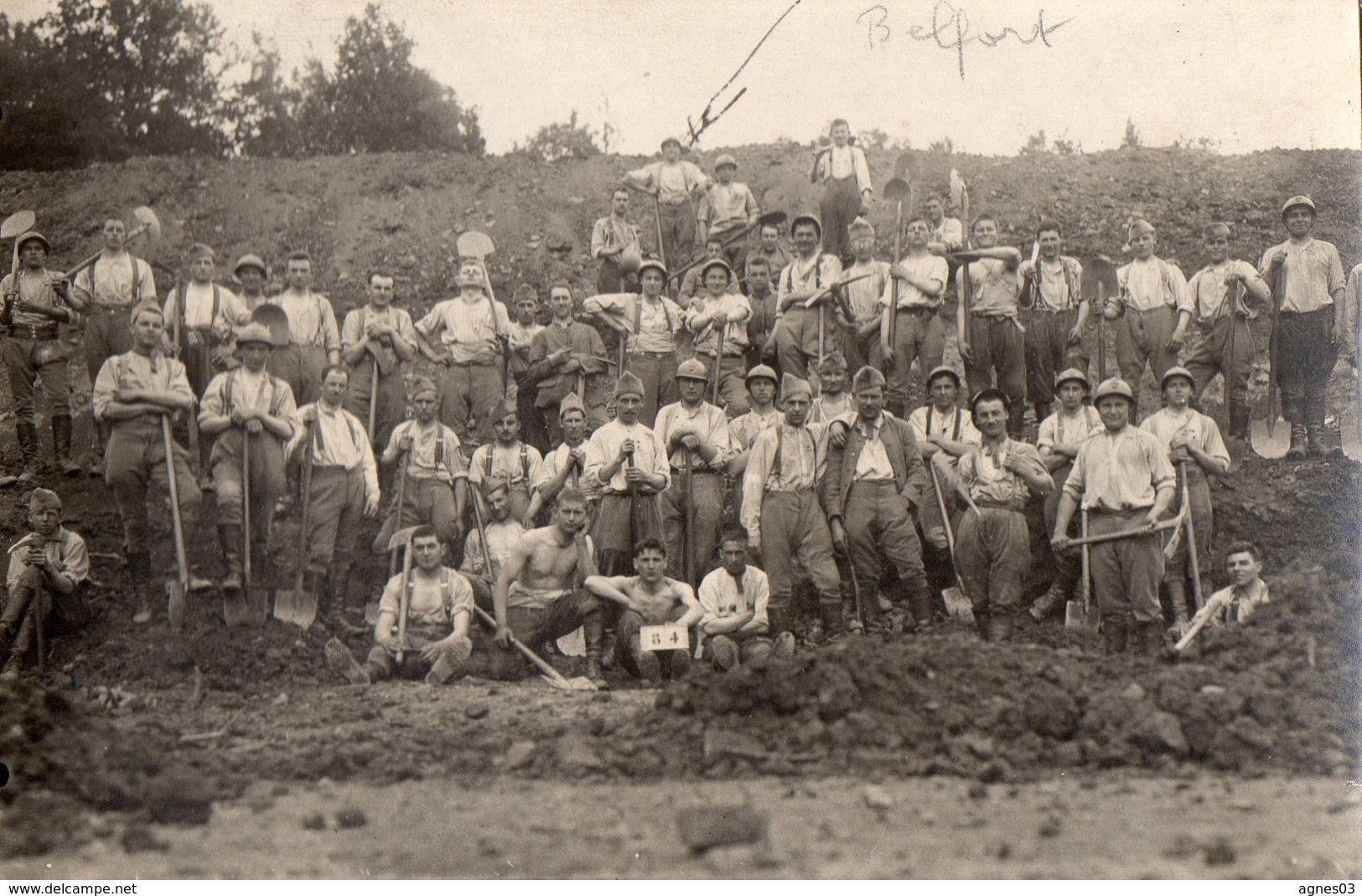 Travaux De Deblaiement Ou De Construction Par Militaires En Casernement A Belfort  -  1920 - Autres & Non Classés