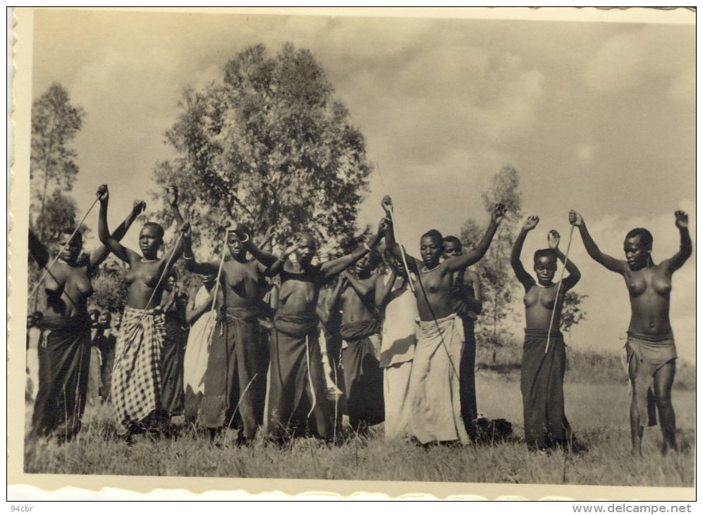 PHOTO 7.5x10.5 (ruanda)   Danseuse Bahutu (nu Ethnique) - Ruanda-Urundi