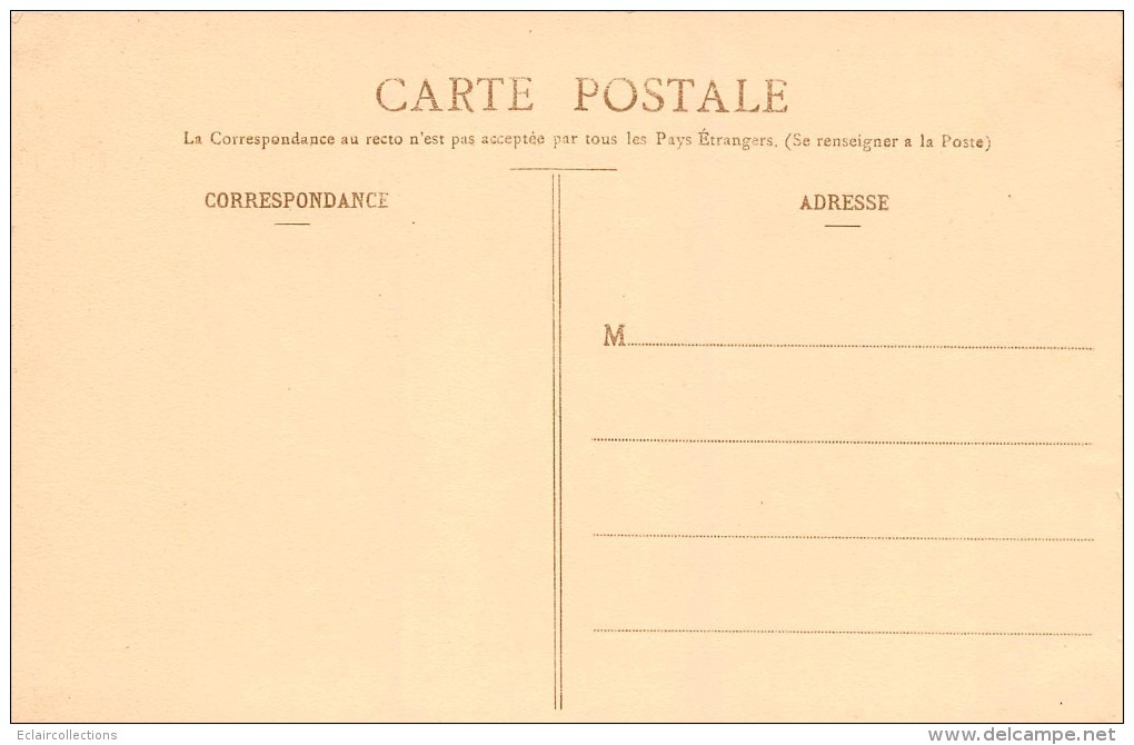 Gien        45       Types Et Curiosités    Chercheurs D'escarbilles Sur Les Cassons De La Faïencerie  (voir Scan) - Gien