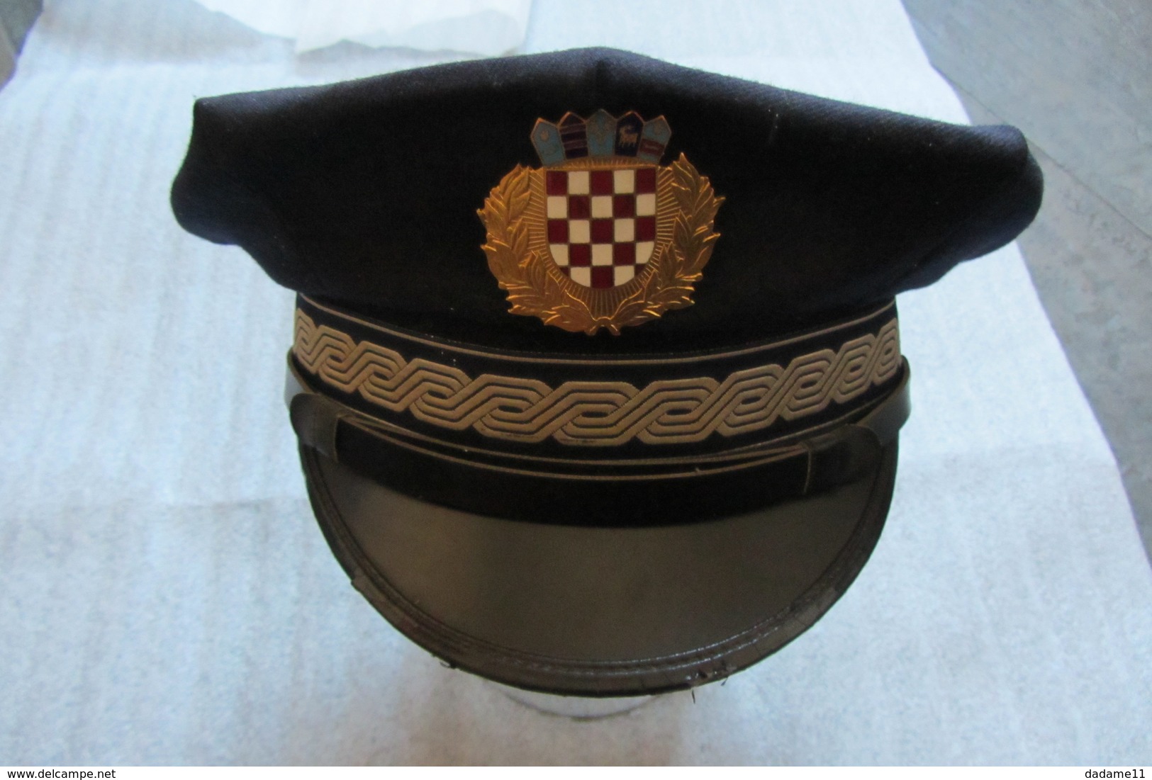 Képi De Militaire Ou De Gendarme Ancien - Casques & Coiffures