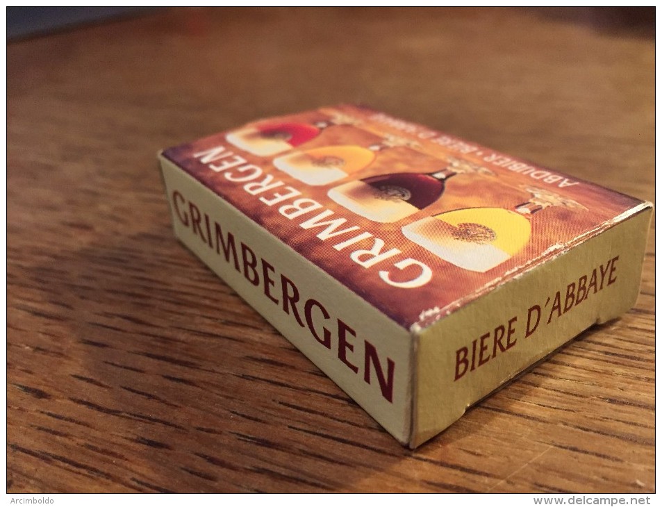 Jeu De 52 Cartes + 2 Jokers : Grimbergen PETIT FORMAT 58 X 42 Mm (Bière, Beer, Brasserie) - Speelkaarten