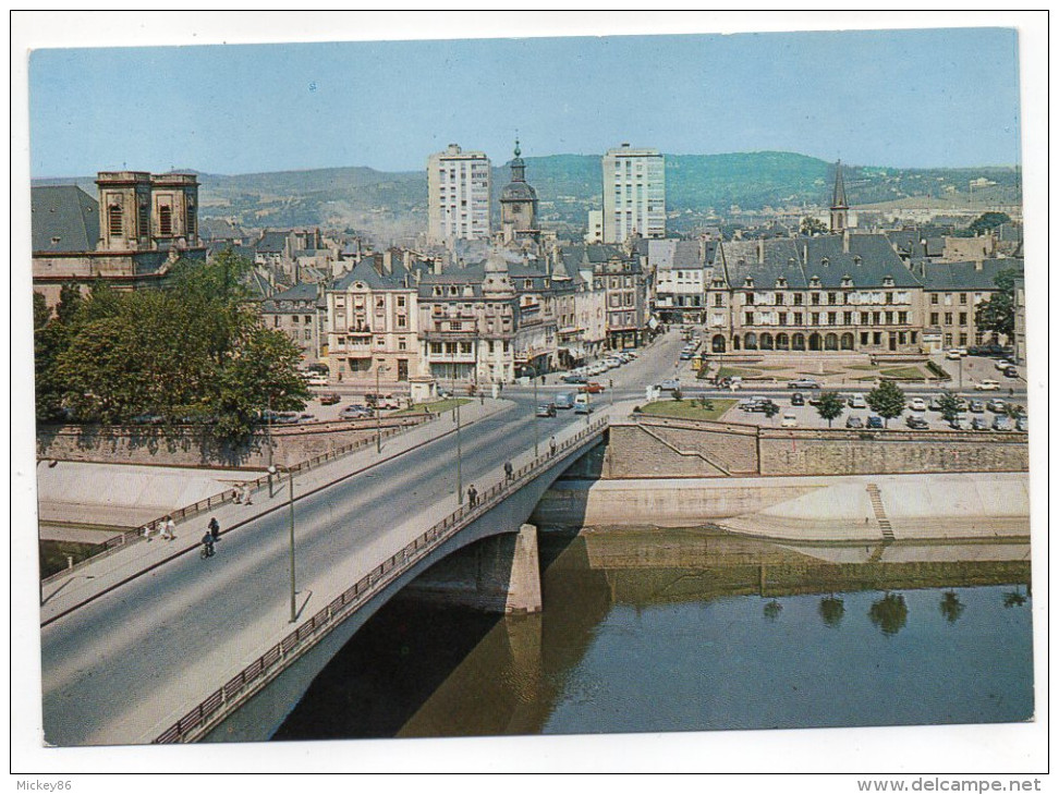 THIONVILLE--Vue Générale (pont Au 1er Plan)-- Cpsm 15 X 10 N° 82/1  éd  Mage....carte à Saisir - Thionville