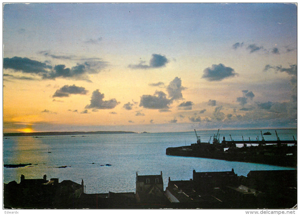 St Peter Port, Guernsey Postcard Posted 1971 Stamp - Guernsey