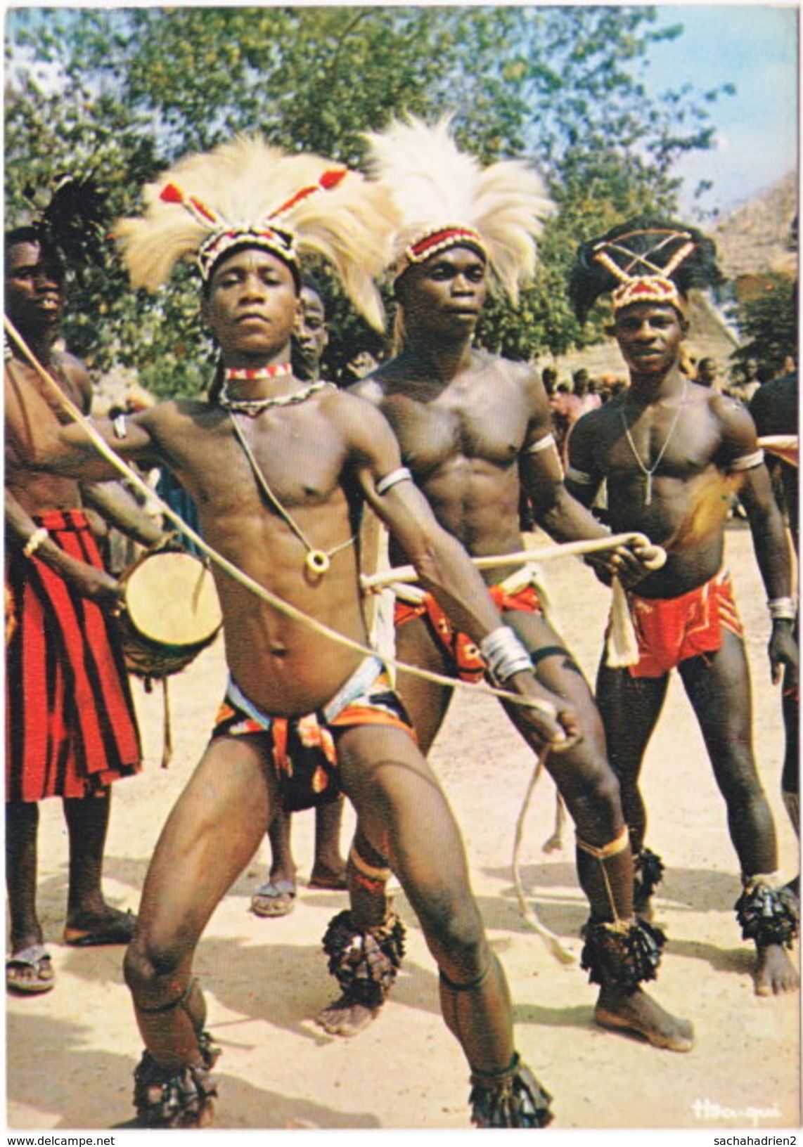 Gf. AFRIQUE EN COULEURS. Danseurs Du Groupe Médy. 2647 - Unclassified