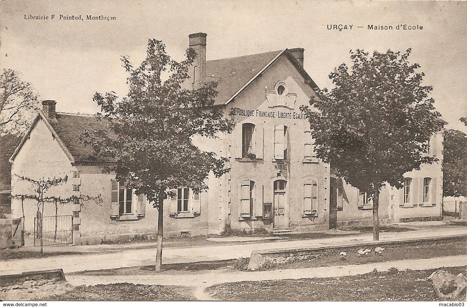 03 ALLIER  : Urcay   Maison D ' école     Réf 2353 - Other & Unclassified