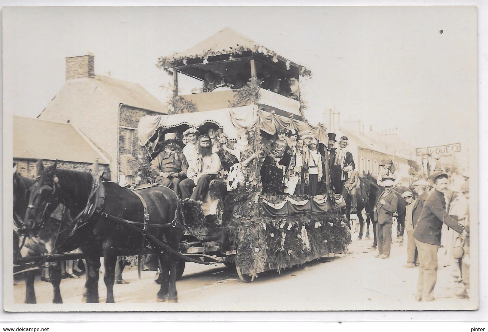 LINGEVRES - Cavalcade Fleurie - CARTE PHOTO - Autres & Non Classés