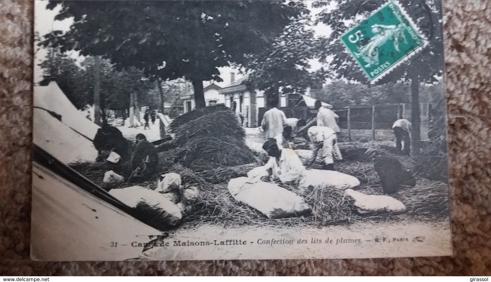 CPA CAMP DE MAISONS LAFITTE 78 CONFECTION DES LITS DE PLUME BELLE ANIMATION ED BF SOLDATS MILITAIRES - Maisons-Laffitte