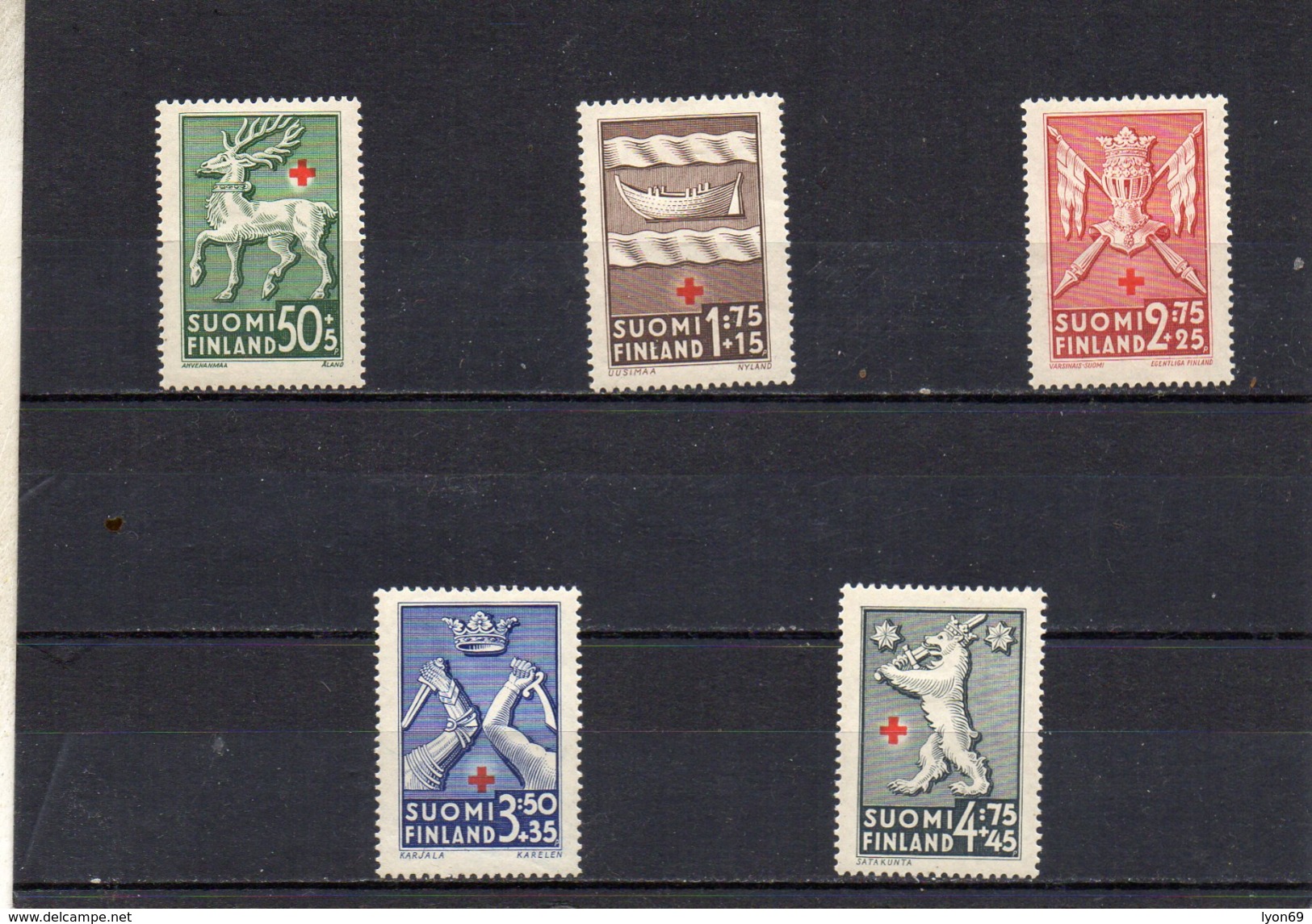 FINLANDE XOIX ROUGE   YVERT ET TELLIER NEUFS °246/50 AVEC TRACE DE CHARNIERE - Ungebraucht