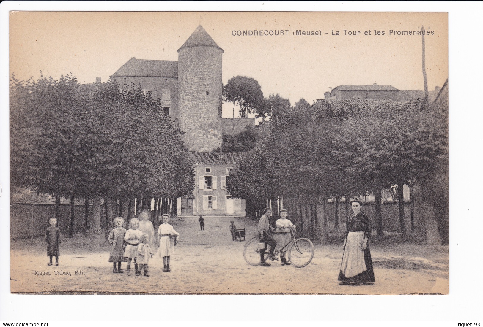 GONDRECOURT - La Tour Et Les Promenades - Gondrecourt Le Chateau