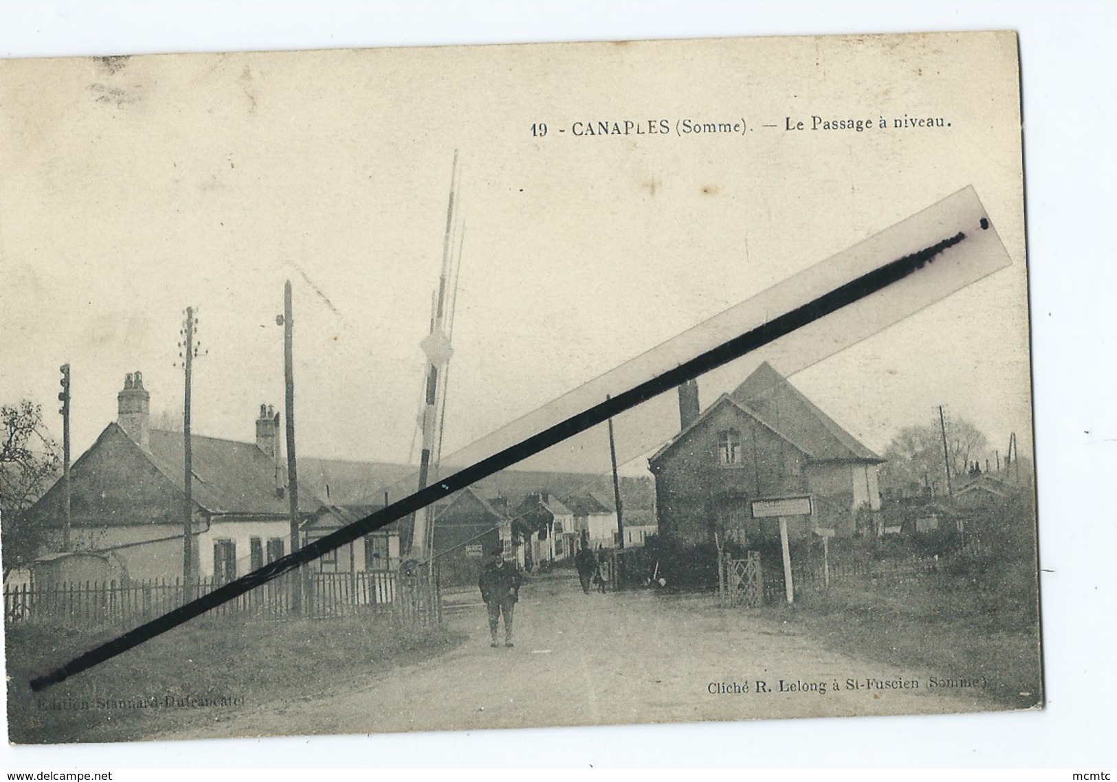 CPA  Rétrécit  -  Canaples (Somme ) - Le Passage à Niveau - Altri & Non Classificati