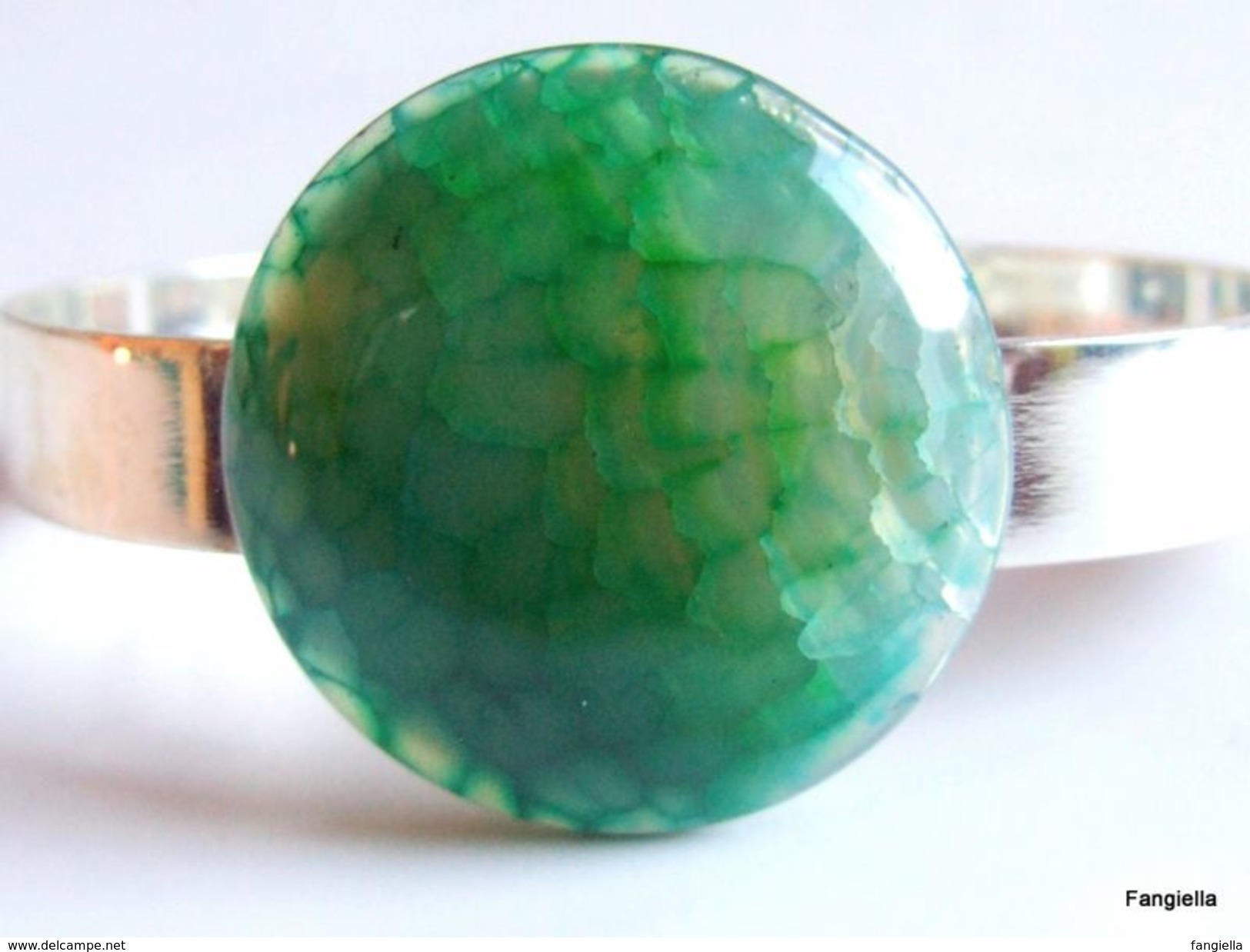 Bracelet Agate Verte Support Réglable En Laiton Plaqué Argent  Une Superbe Pierre Mise En Valeur Par La Ligne Pure De So - Bracciali