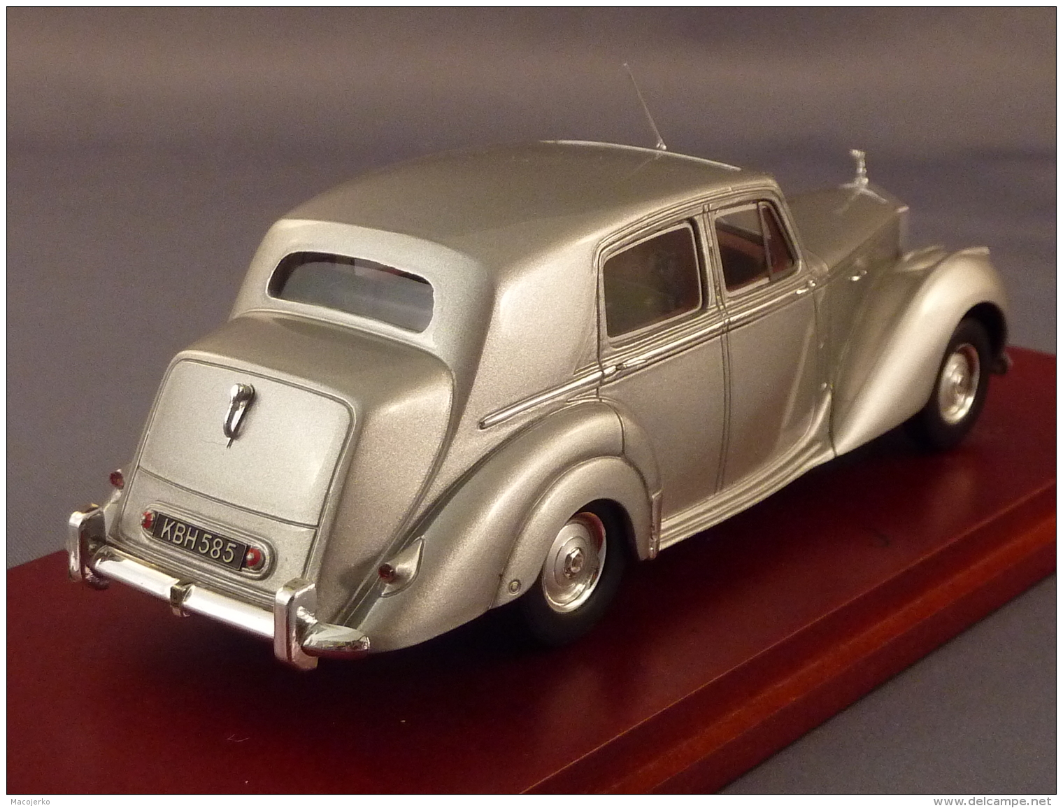 True Scale Miniatures 114320, Rolls Royce Silver Dawn, 1949, 1:43 - Autres & Non Classés