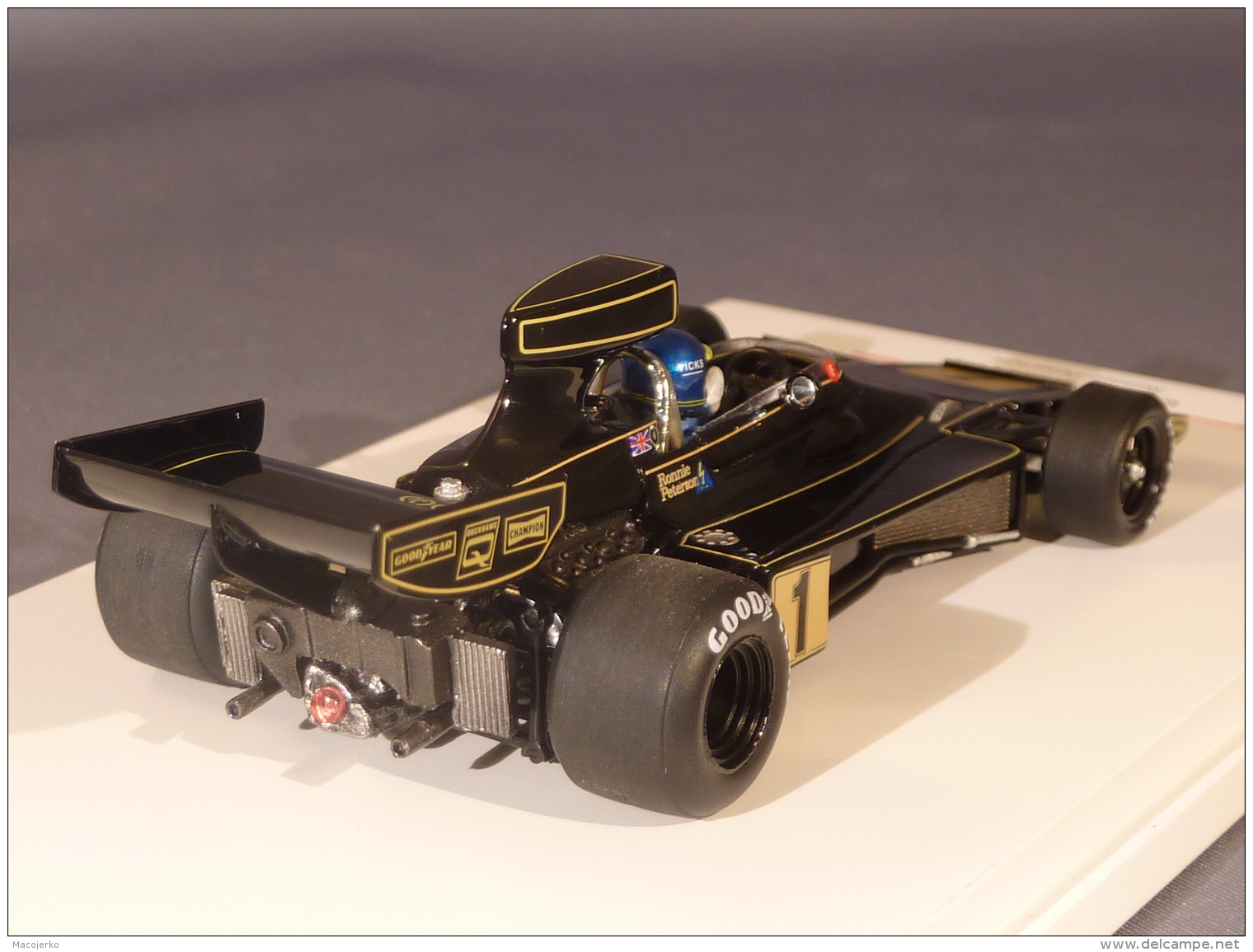True Scale Miniatures 124326, Lotus 76 #1, GP Deutschland 1974, Ronnie Peterson, 1:43 - Autres & Non Classés