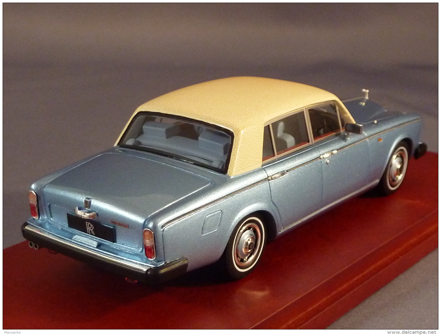 True Scale Miniatures 134351, Rolls Royce Silver Shadow II Park Ward, 1971, 1:43 - Autres & Non Classés